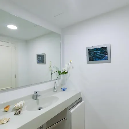 Light And Bright In Apartment